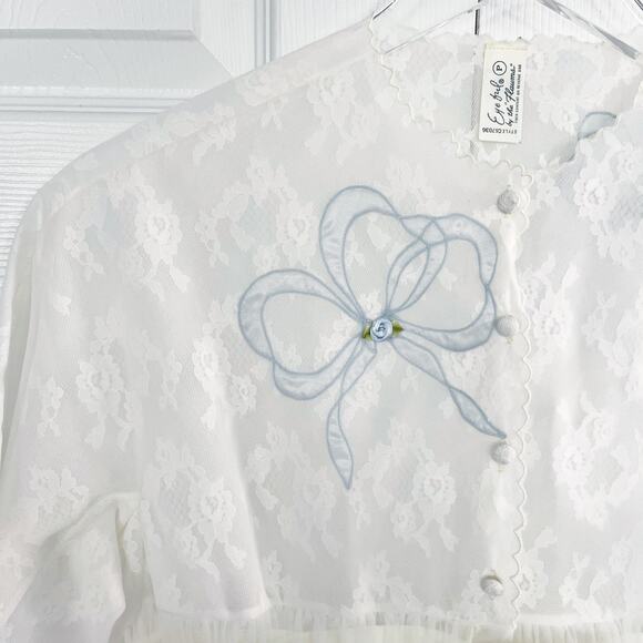 Eyeful by the Flaums Vintage White Peignoir Sheer Robe with Bow Detail - Picture 2 of 8